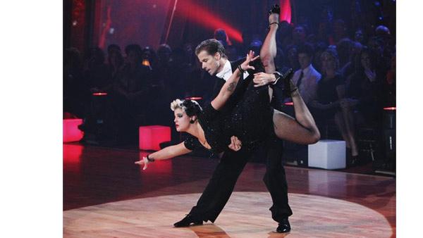 Kelly Osbourne and Louis Van Amstel dance the first round Monday night on 'Dancing With the Stars,' Monday, November 23, 2009