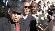 Michael Jacksons fans weighed in on Dr. Conrad Murrays arraignment on Monday.