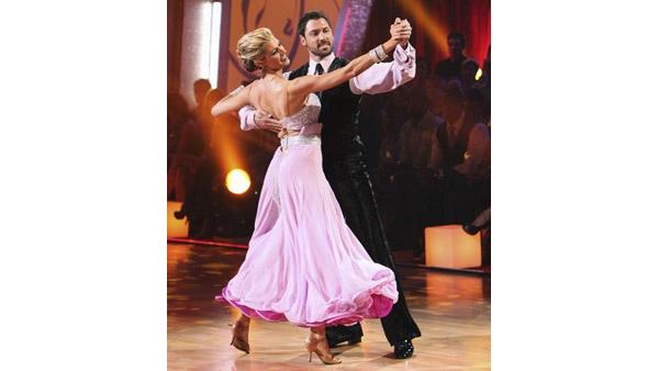 Erin Andrews and Maksim Chmerkovskiy perform on 'Dancing With the Stars,' Monday, March 29, 2010. The judges gave the couple 23 points out of 30.