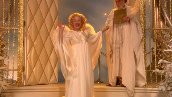 'Gossip Girl' narrator Kristen Bell, who starred in the series 'Veronica Mars' and films 'Forgetting Sarah Marshall' and 'When in Rome', played innocent 'Mary Sunshine' in the 2001 musical 'Reefer Madness', a parody of the 1936 film.