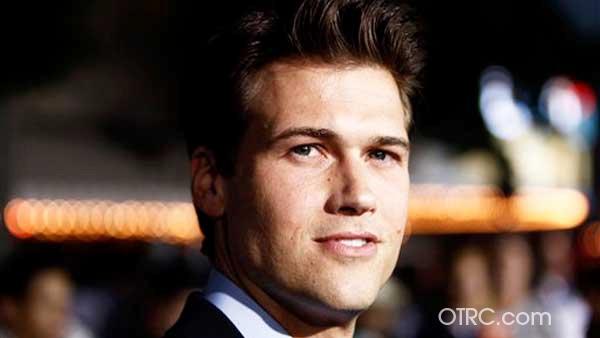 Actor Nick Zano seems worried for the Lakers now that LeBron's heading to Miami. He <a href='http://twitter.com/NICKZANO/status/18079015204'target='_blank'>Tweeted</a>, 'HEAT!!!!! This is going to be bad news for LA.'
