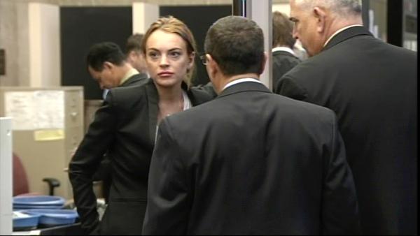 Lindsay Lohan is seen arriving at the Beverly Hills courthouse Friday, October 22, 2010.