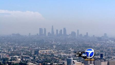 A new study from Ohio State University suggests that air pollution makes people depressed and forgetful.
