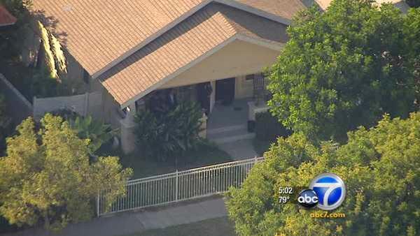 Santa Ana home-invasion robbery suspect stabbed by victim | abc7.
