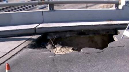 A 15-foot sinkhole at Mt. Vernon Ave. in Colton caused vehicle damage and traffic trouble; more delays expected Tuesday.