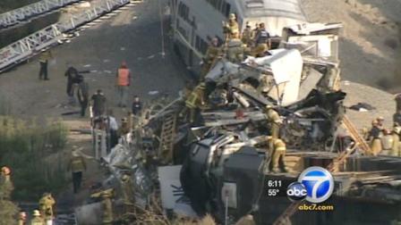 Theres an effort under way to increase the settlement in a 2008 Metrolink crash in Chatsworth.