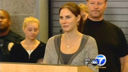 Amanda Knox, the exchange student acquitted of murder charges in Italy, has signed a book deal with HarperCollins.