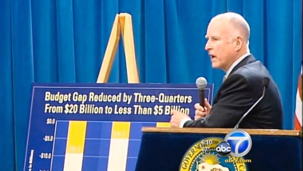 Poll: Slim majority support Jerry Brown's tax plan