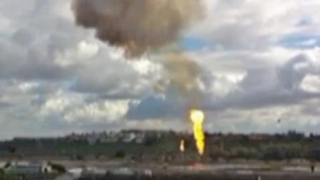 A plume of fire and smoke is seen after an unplanned release of natural gas at a Southern California Gas Company facility in Playa Del Rey on Sunday, Jan. 6, 2013.