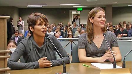 Actresses Halle Berry and Jennifer Garner speak before the California State Assembly in support of a new paparazzi bill Tuesday, Aug. 13, 2013.