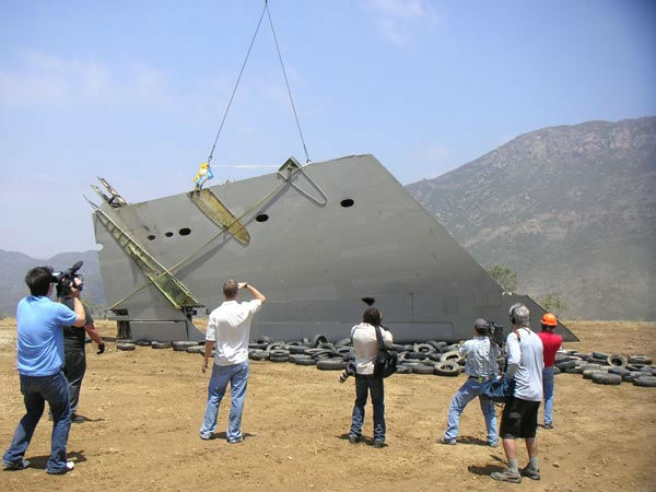 The wings of a deconstructed Boeing 747 airplane were transported to a 55-acre property in Malibu to form a unique Wing House on the cliffs with a view of the Pacific Ocean.
