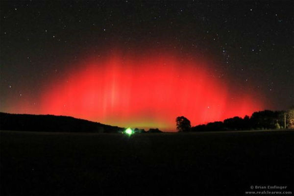 Brian Emfinger took this photo of the aurora...