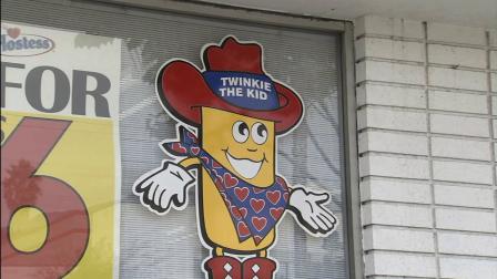 Twinkie the Kid is seen on the window of a Hostess outlet store in Glendale on Friday, Nov. 16, 2012.