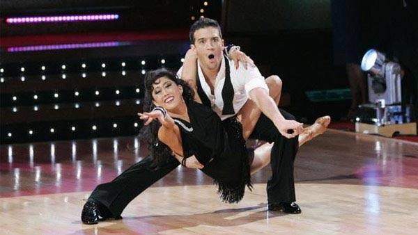 Figure skater Kristi Yamaguchi and partner Mark Ballas won the top spot in Season 6 of 'Dancing With the Stars.'