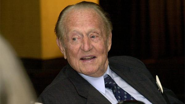 Art Linkletter, the 89-year-old television and radio show host, spoke at a seminar about elderly drivers and safety on June 19, 2002.