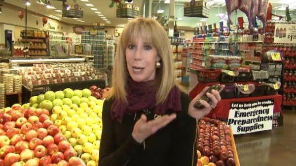 Many people read labels to make smarter food choices, but it's not always easy to decipher nutrition facts. Food Coach Lori Corbin explores a phone app that helps people break down ingredients.