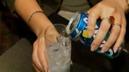 A new study shows women who consume as little as two sweetened drinks a day are four times more likely to develop diabetes and high cholesterol.