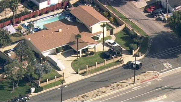 SWAT standoff in Claremont