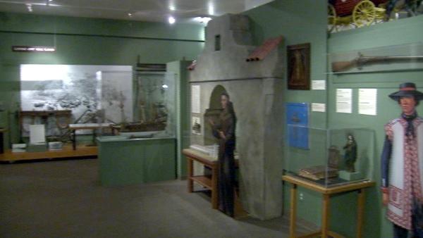 Near Old Town is the Temecula Valley Museum, where you can take a step back in time and experience the history of the Temecula Valley from its discovery to today.