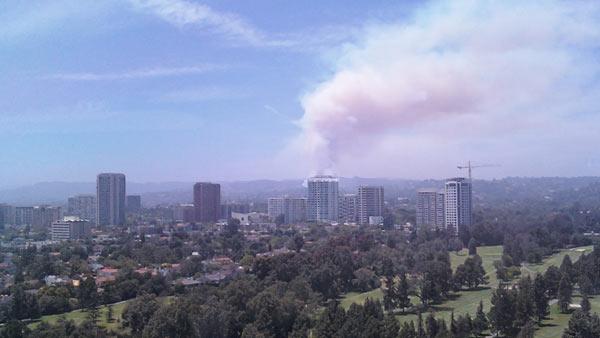 Brush fire near Getty in Sepulveda Pass