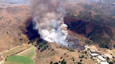 A brush fire broke out in Calabasas near Lost Hills and Las Virgenes, scorching about six acres Friday afternoon.