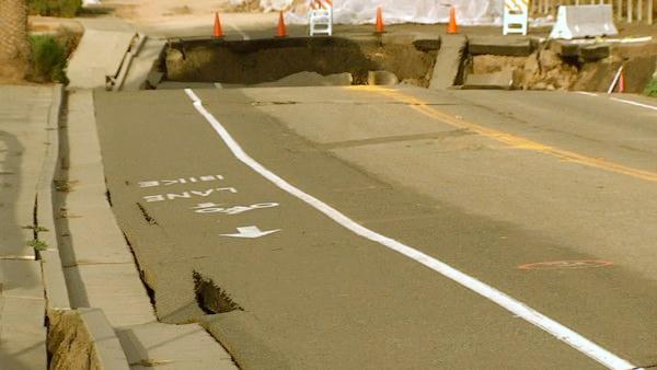 A sink hole in San Pedro is getting worse and more steps are being taken to keep the public safe.