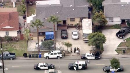 Detectives investigate in unincorporated South Whittier after a man was shot in the chest on Thursday, March 15, 2012.