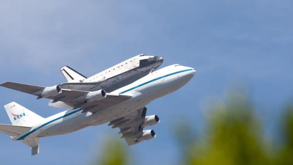 ABC7 viewer Richard Hua took this photo of space shuttle Endeavour flying over Anaheim on Friday, Sept. 21, 2012.
