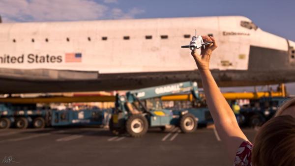 ABC7 viewer Andy Ryan took this picture of space shuttle Endeavour on Friday, Oct. 12, 2012.