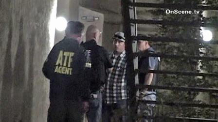 Federal agents arrested a man for a parole violation in Long Beach on Tuesday, Oct. 24, 2012.