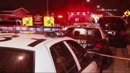 Sheriffs deputies respond to a double shooting in the 10800 block of Buford Avenue in South Los Angeles on Sunday, Sept. 15, 2013.
