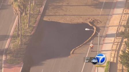 An oil spill has shut a major street linking the 405 Freeway to the ocean in Huntington Beach through the Fourth of July.