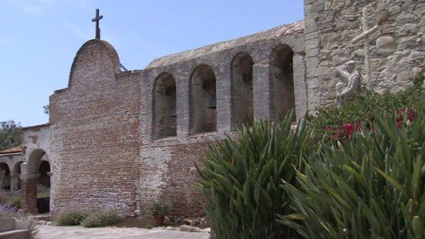 Originally built as a self sufficient community by Spanish Padres and Native Americans, the Mission was a center for agriculture, industry, education and religion.