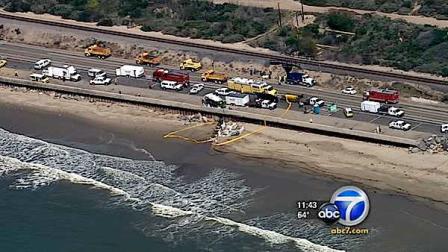A big cleanup effort was under way Tuesday in Ventura where crude oil from a broken pipeline spilled onto a beach.