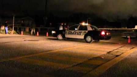 Ventura County authorities investigate the scene of a fatal shooting in El Rio on Wednesday, March 6, 2013.