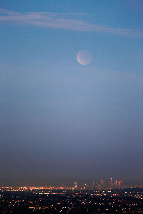 ABC7 viewer Simon Crask sent in this photo of a...