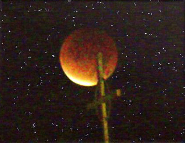 Lunar eclipse throughout Southern California