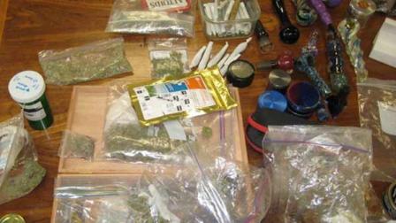 A group of Utah-bound underage students from Northern California were busted for large amounts of marijuana in Nevada but were let off with a warning.