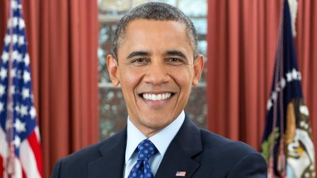Official portrait of President Barack Obama in the Oval Office, Dec. 6, 2012.