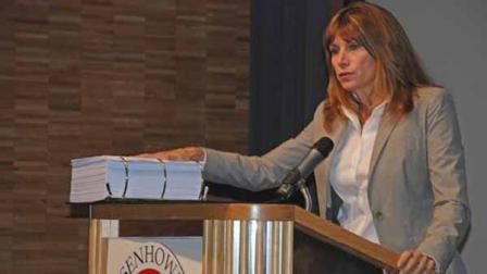 Congresswoman Mary Bono Mack is seen speaking about healthcare legislation at the Eisenhower Medical Center.