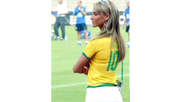 Mexico TV sports reporter Ines Sainz was born in Santiago Queretaro in Queretaro, Mexico which is in central Mexico.