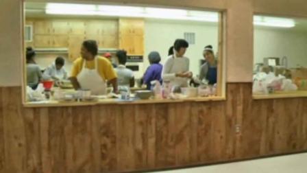 When a stockpile of Thanksgiving donations were stolen from the Christ Temple Apostolic Church in Sacramento Friday, Nov. 22, 2013, the community stepped in to help.