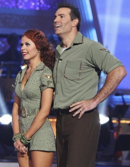 Kurt Warner and Anna Trebunskaya perform on...