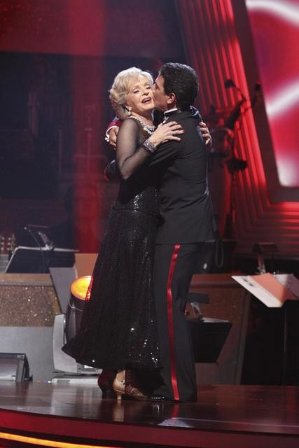 Florence Henderson and Corky Ballas react to...