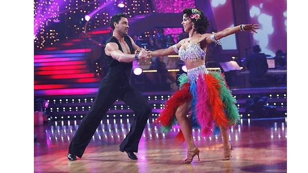 Debi Mazar, Maksim Chmerkovskiy on 'Dancing With the Stars', Oct. 5, 2009