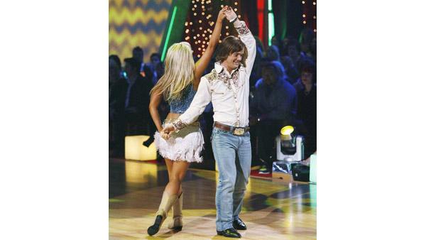Louie Vito and Chelsie Hightower perform during 'Dancing With the Stars,' Oct. 12, 2009