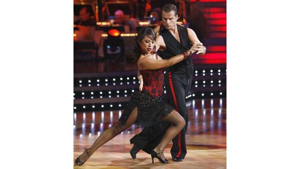 Pro dancers perform on 'Dancing With the Stars,' Oct. 13, 2009