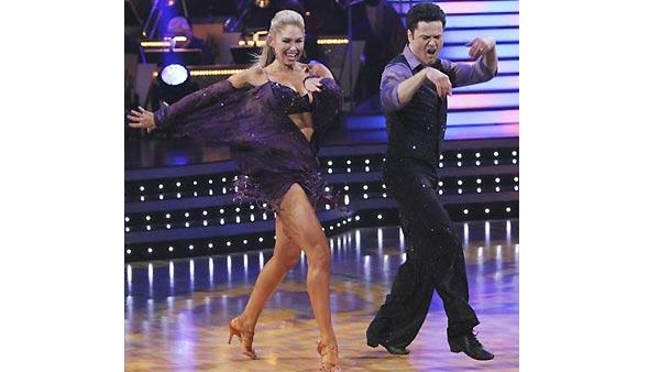 Donny Osmond and Kym Johnson perform during 'Dancing With the Stars,'  November 16, 2009