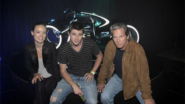'Tron: Legacy' is a 3D high-tech adventure about a father and son (JEFF BRIDGES, GARRETT HEDLUND) who embark on a life-and-death journey of escape across a visually-stunning cyber universe that has become far more advanced and exceedingly dangerous.