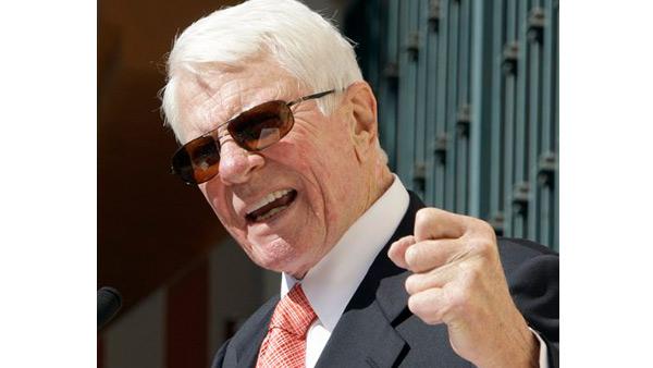 Actor Peter Graves speaks during dedication ceremonies for Graves' star on the Hollywood Walk of Fame in Los Angeles Friday, Oct. 30, 2009.